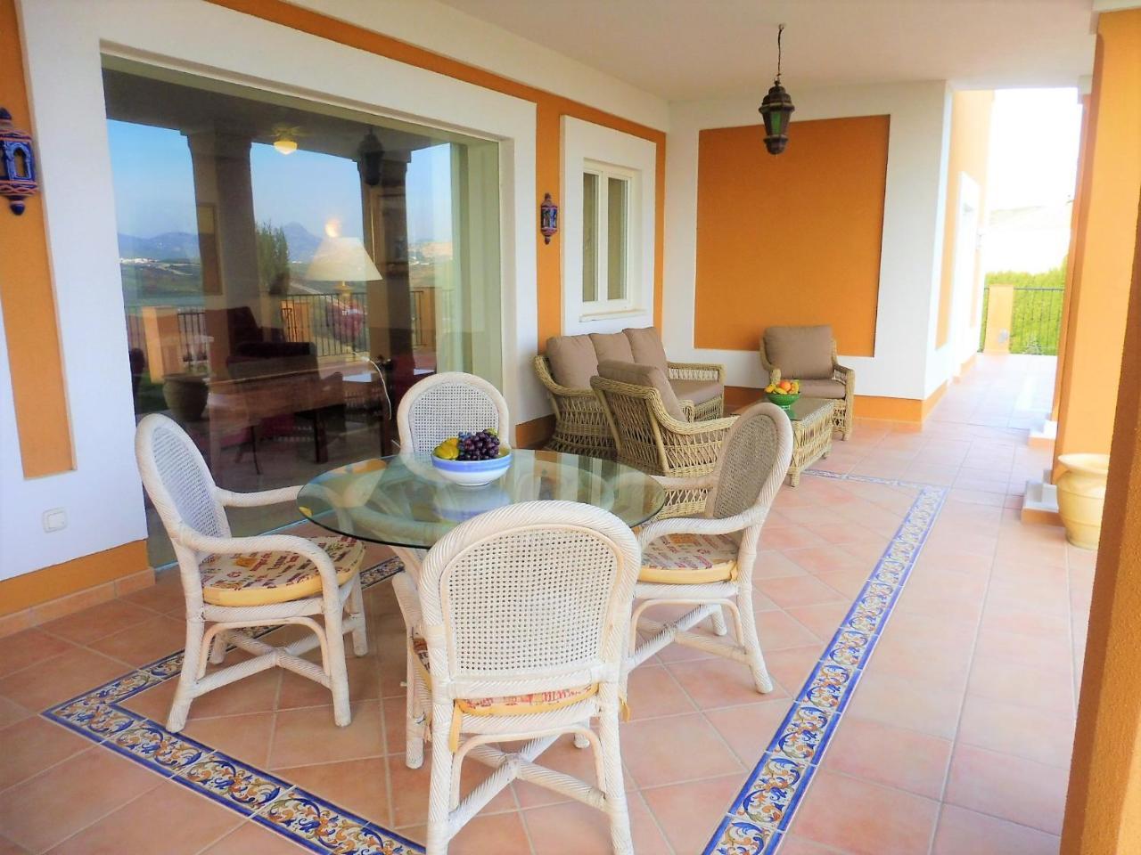 Villa Princesa Kristina Castillo de Sabinillas Екстер'єр фото