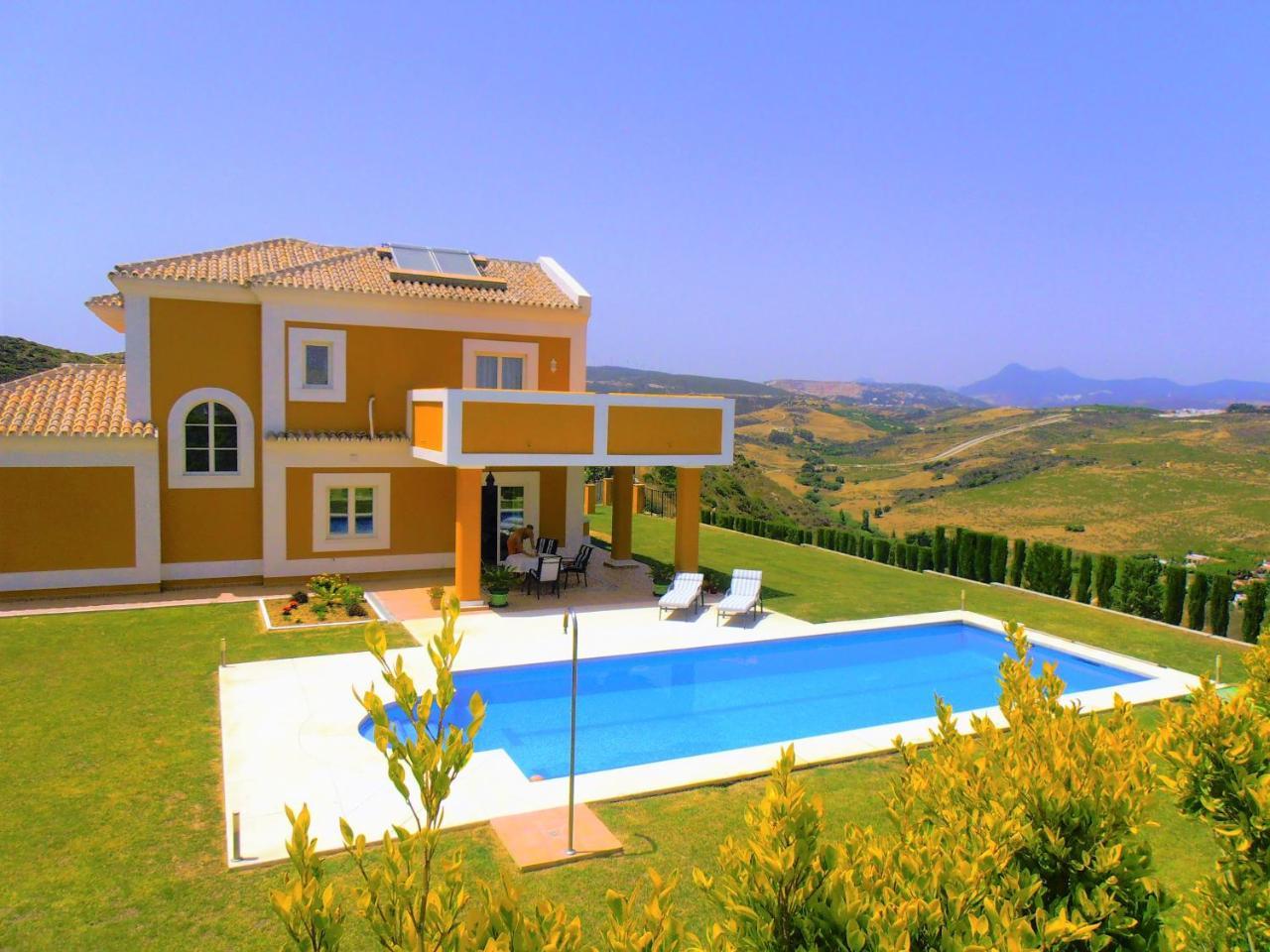 Villa Princesa Kristina Castillo de Sabinillas Екстер'єр фото